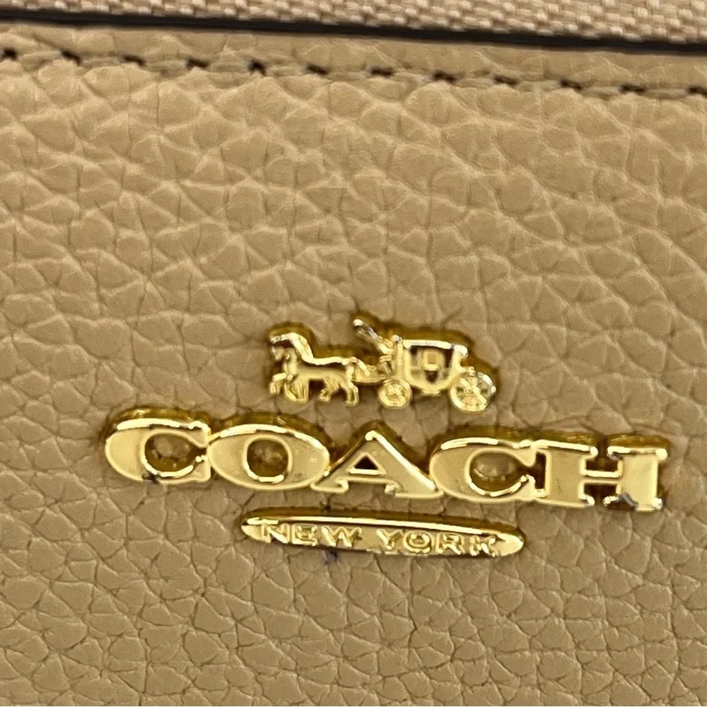 Coach Long Zip Around Accordion Wallet Tan Taupe Pebbled Leather Gold Hardware